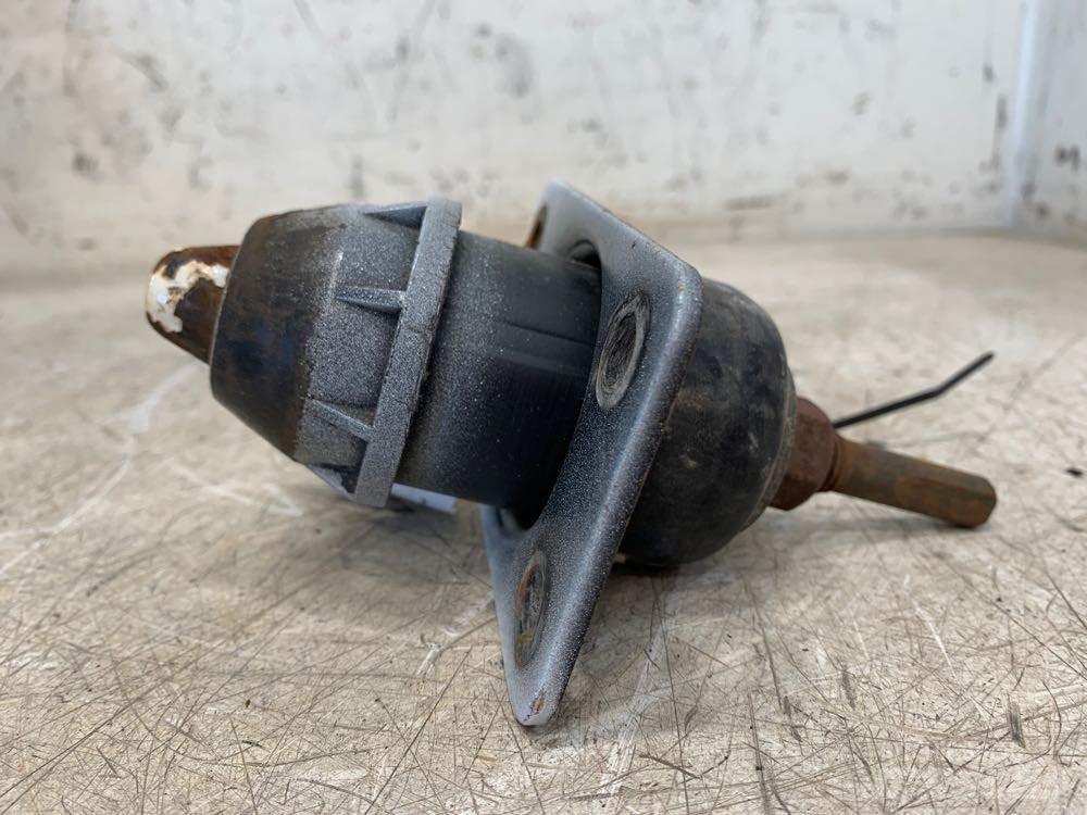 Volvo VNL Other components
