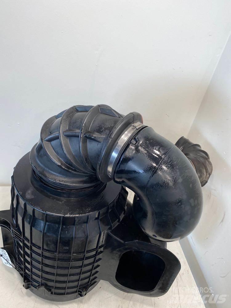Volvo VNL Other components