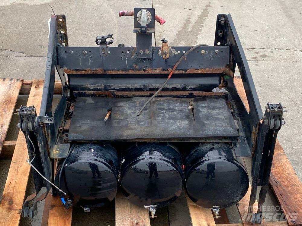Volvo VNL Other components