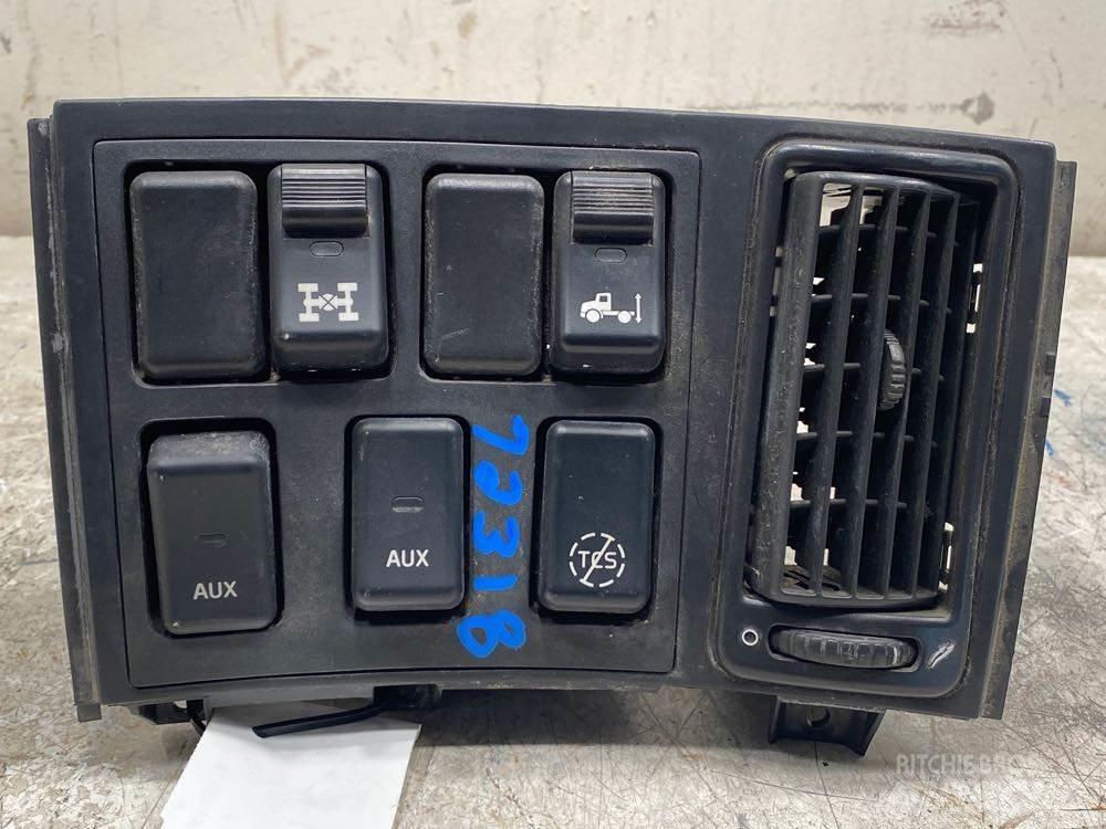 Volvo VNL Electronics