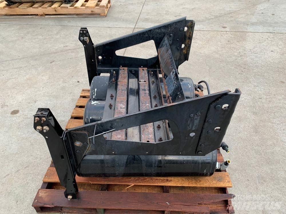 Volvo VNL Other components