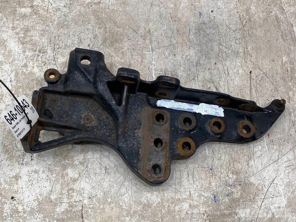 Volvo VNL Other components