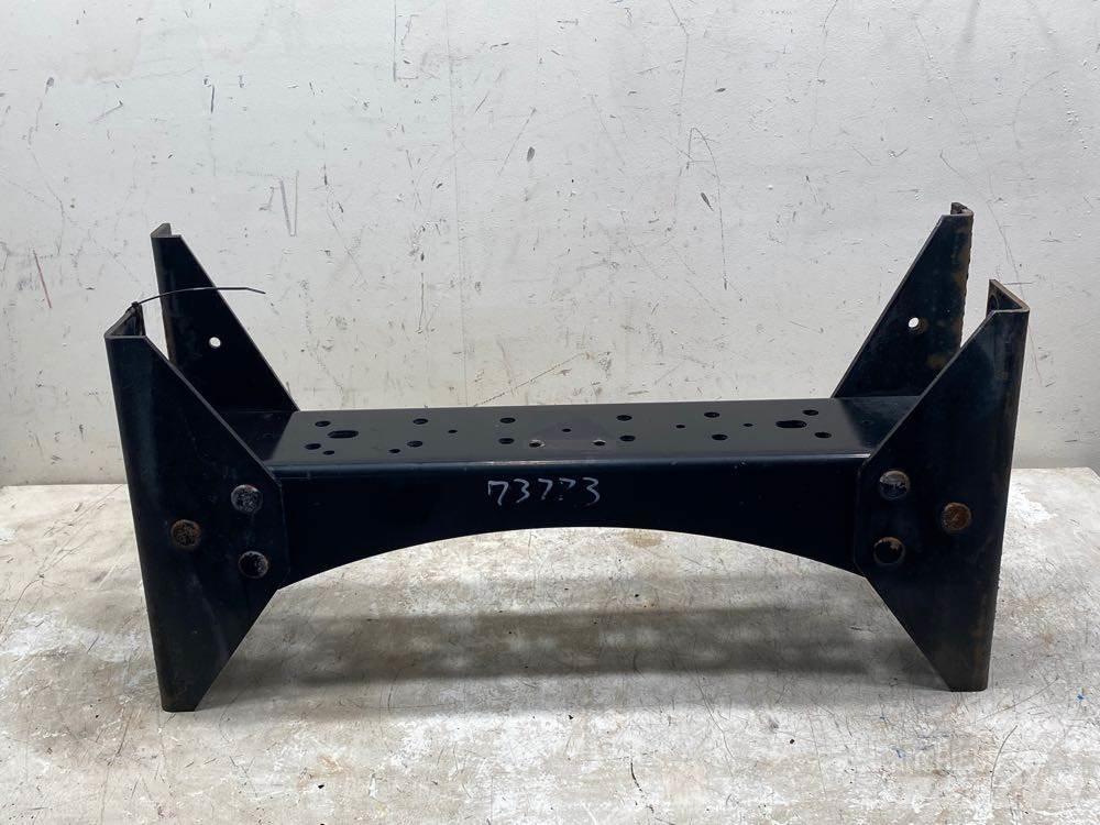 Volvo VNL Other components