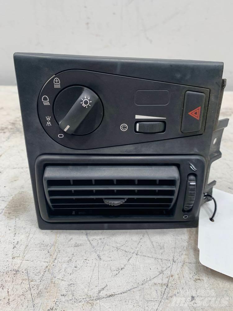Volvo VNL Electronics
