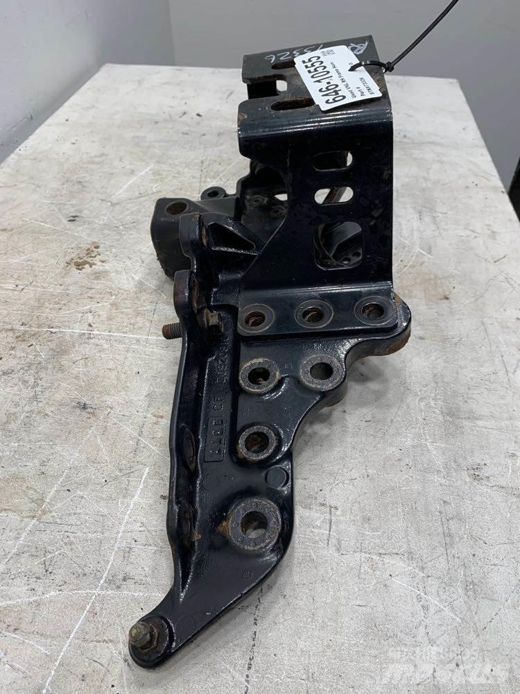 Volvo VNL Other components