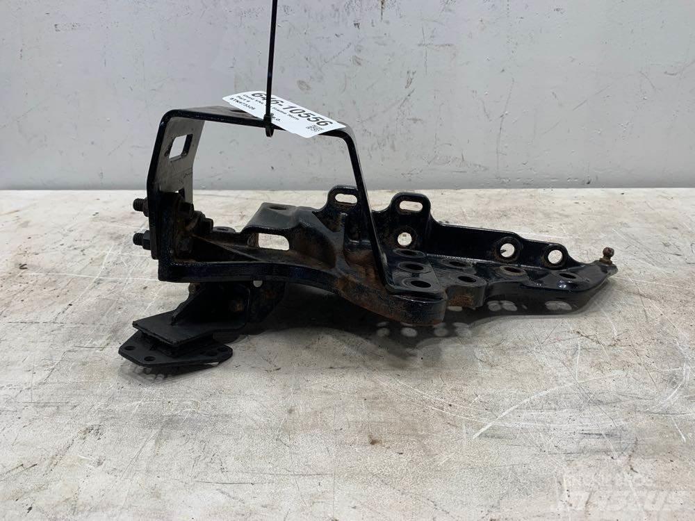 Volvo VNL Other components