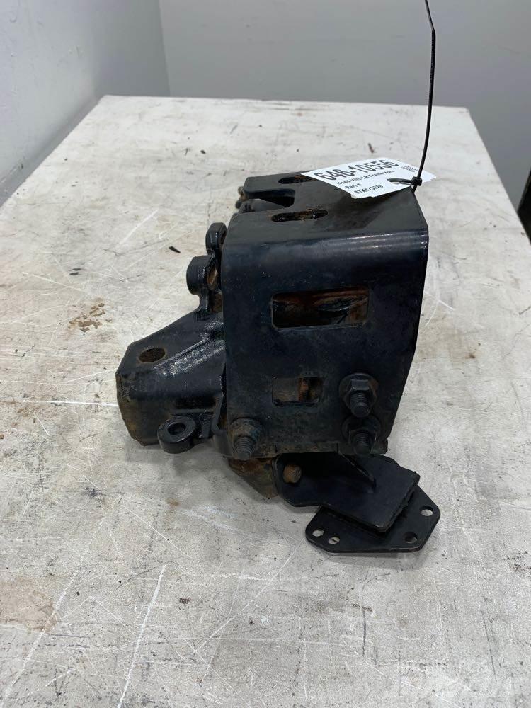Volvo VNL Other components