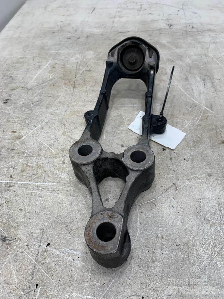 Volvo VNL Other components