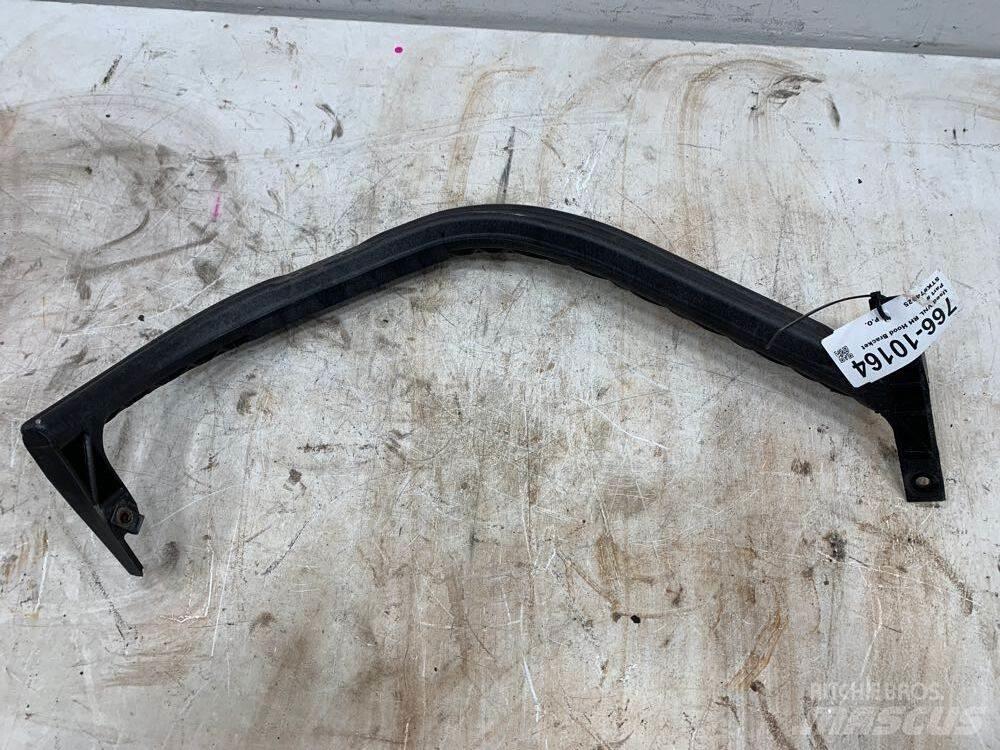 Volvo VNL Other components