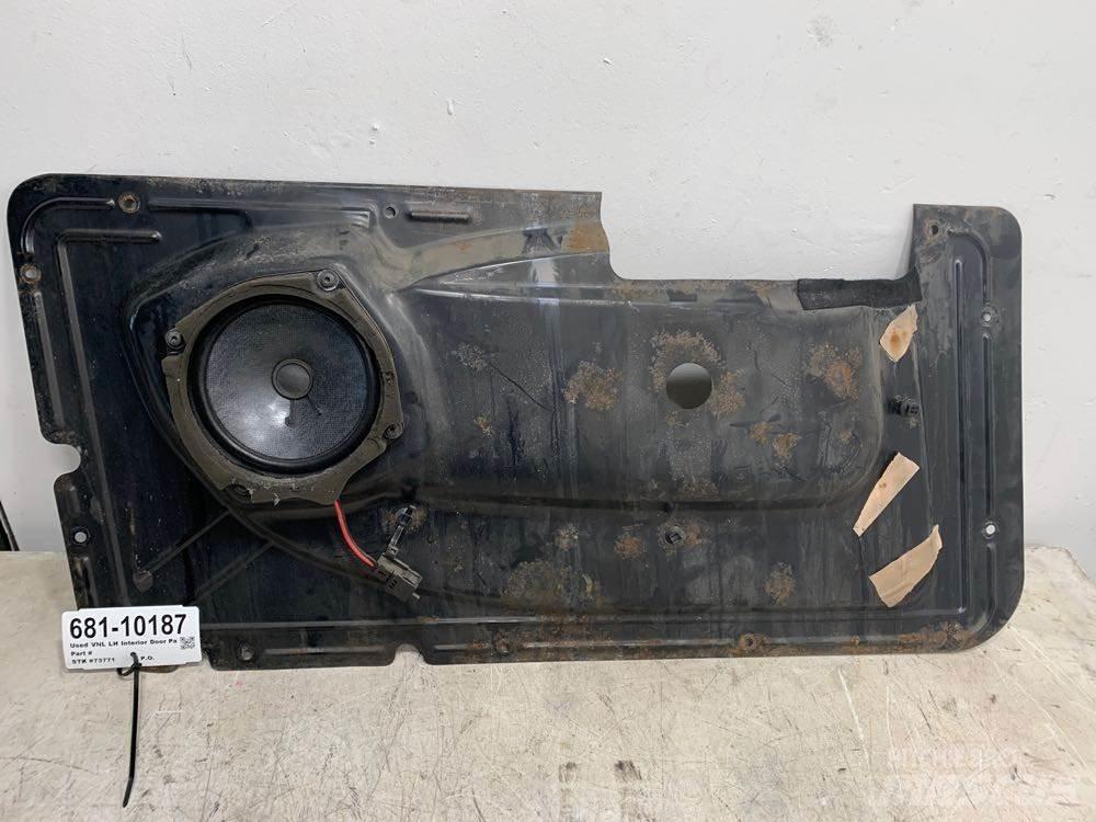 Volvo VNL Other components