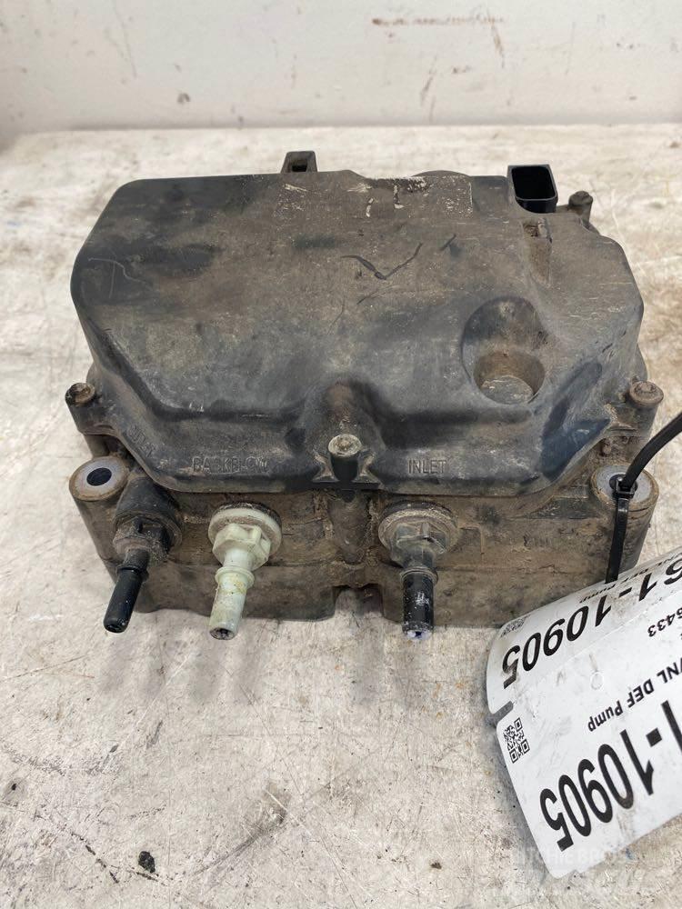Volvo VNL Other components