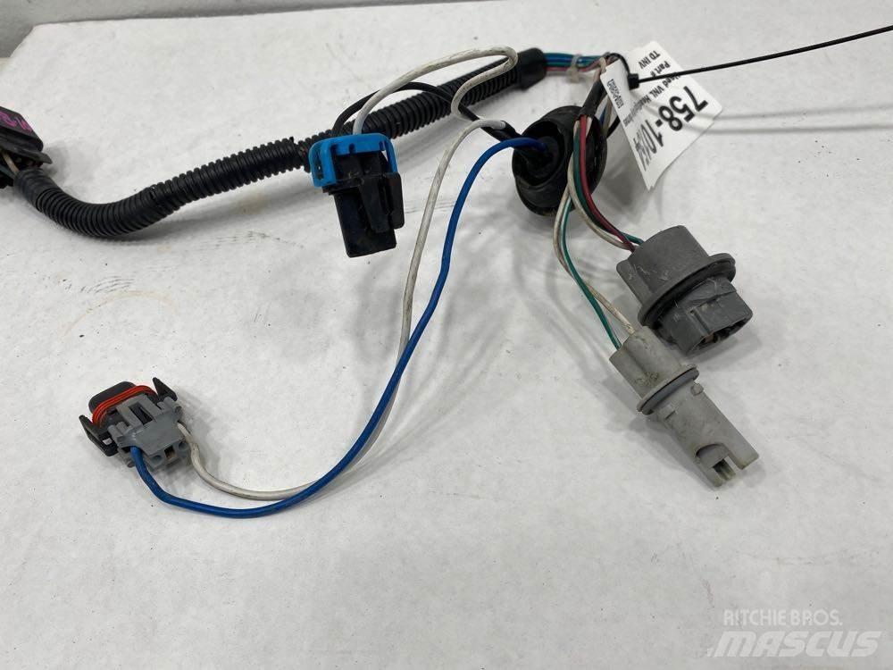 Volvo VNL Other components