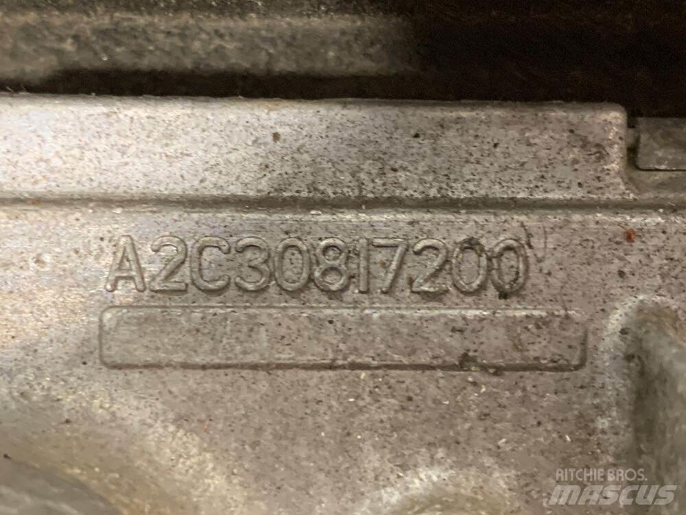 Volvo VNM Other components