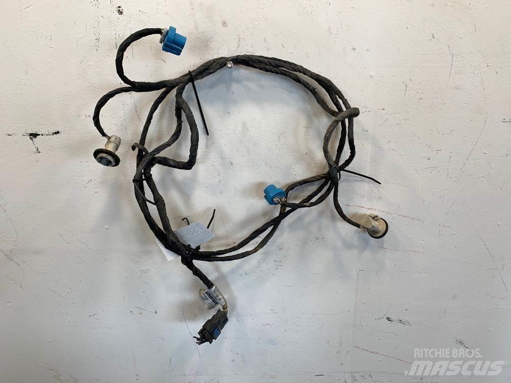 Volvo VNM Other components