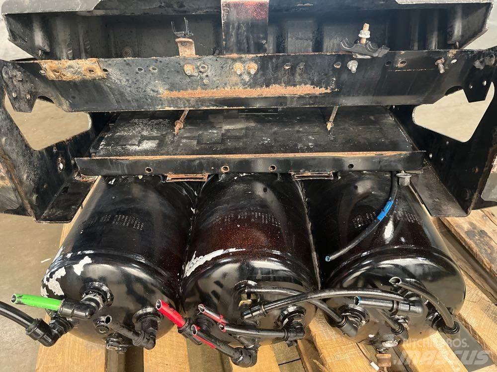 Volvo VNM Other components