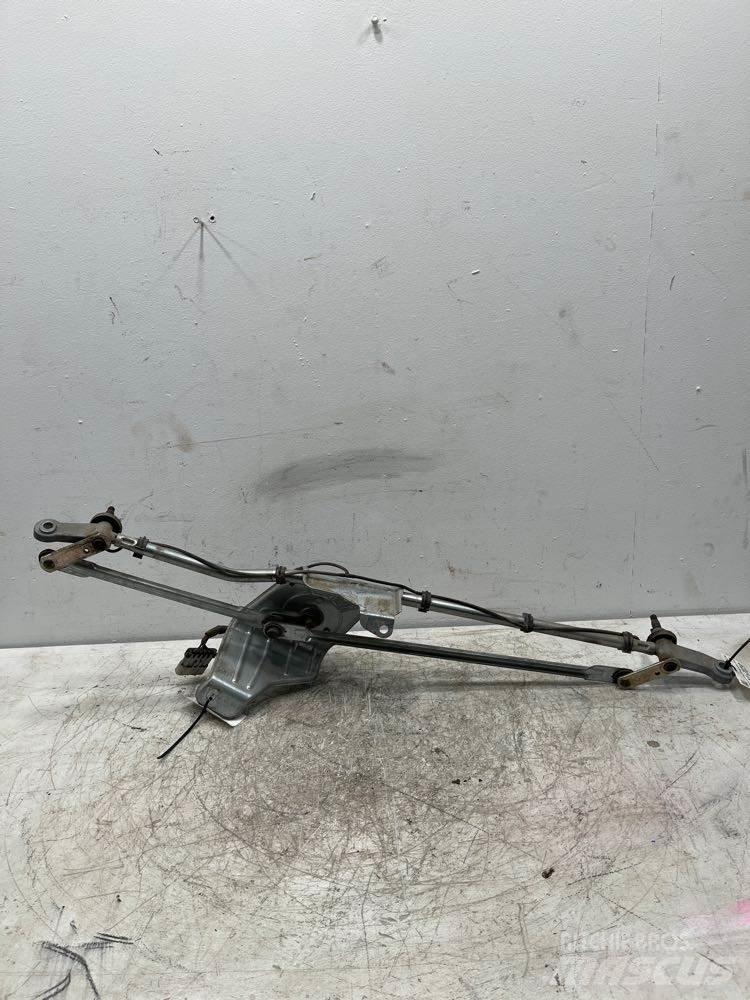 Volvo VNM Other components
