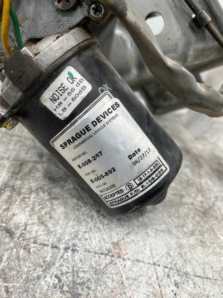 Volvo VNM Other components
