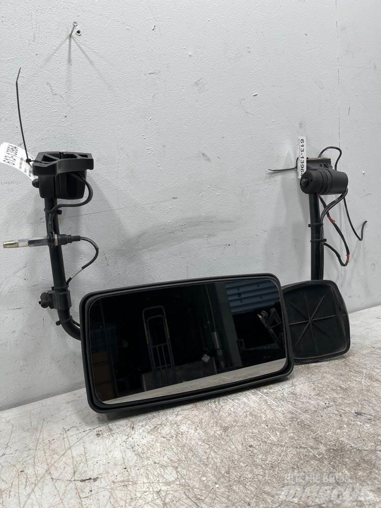 Volvo VNM Other components