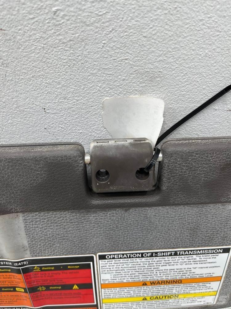 Volvo VNM Other components