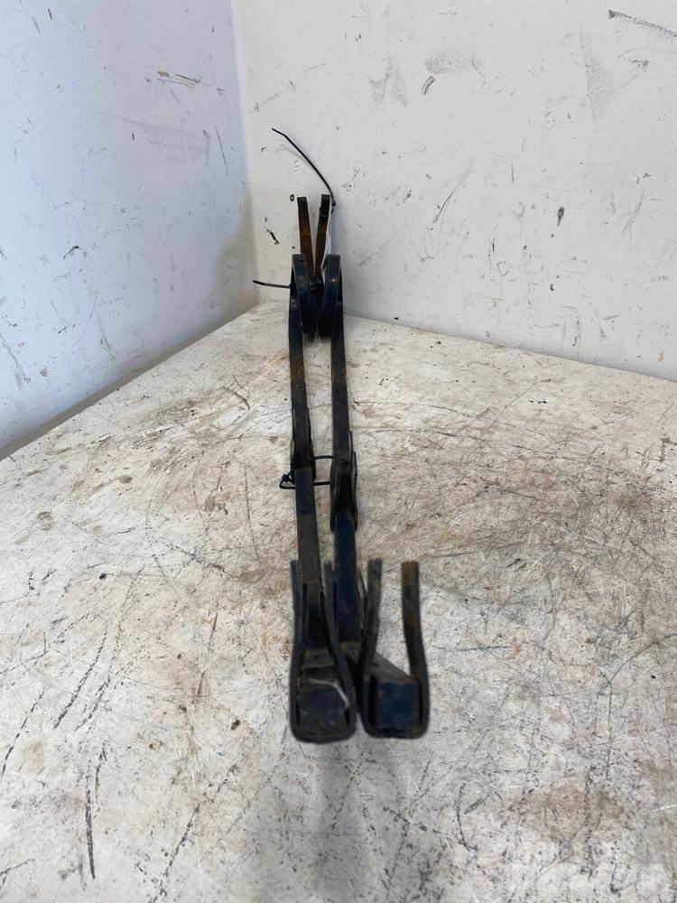 Volvo VNR Other components