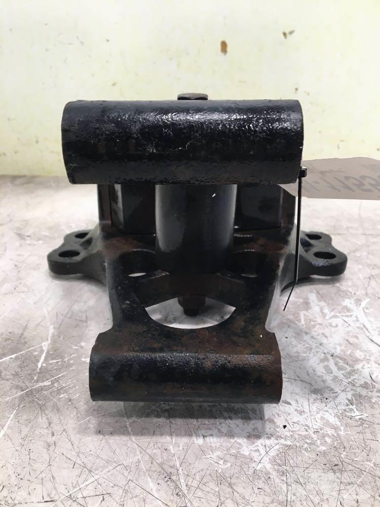Volvo WCA Chassis and suspension