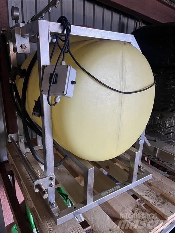  - - - Trailed sprayers