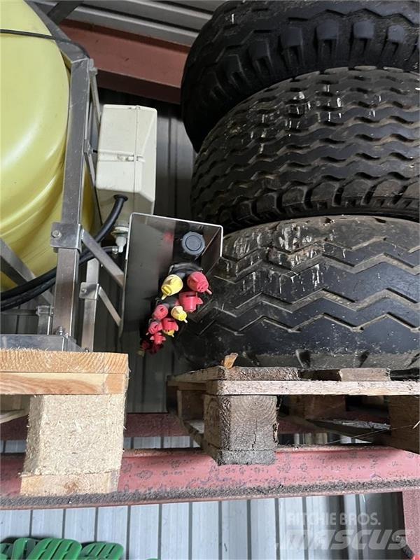  - - - Trailed sprayers