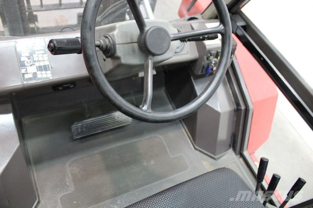 Manitou M 30-4 Rough terrain truck