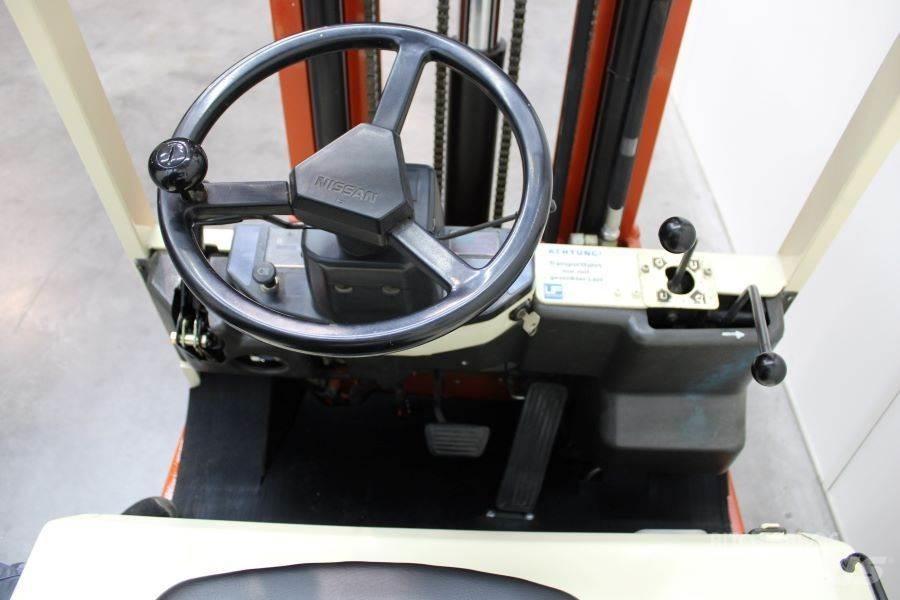 Nissan N01 L18U Electric forklift trucks