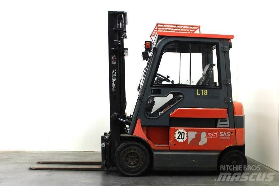 Toyota 7FBM25 Electric forklift trucks