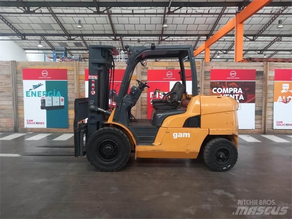 CAT DP45NTD Diesel trucks