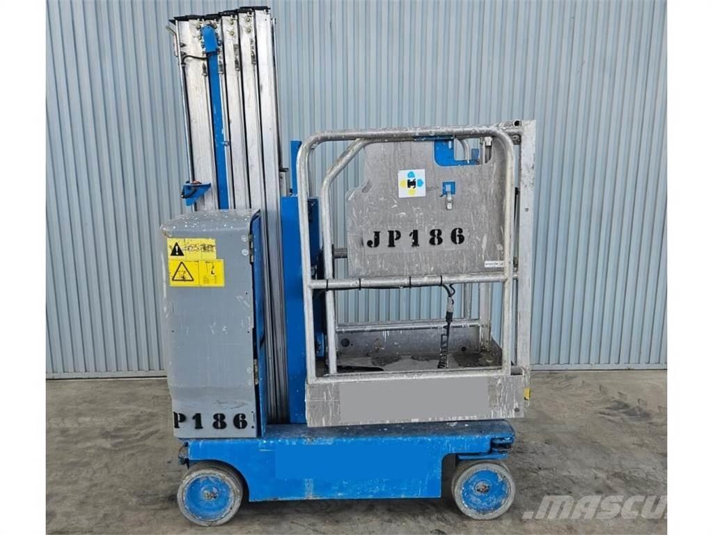 Genie GR-20 Mast climbing work platforms