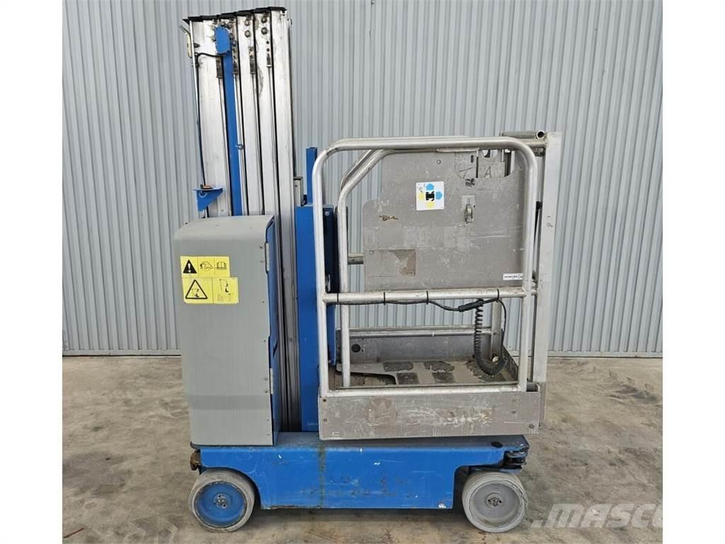 Genie GR-20 Mast climbing work platforms