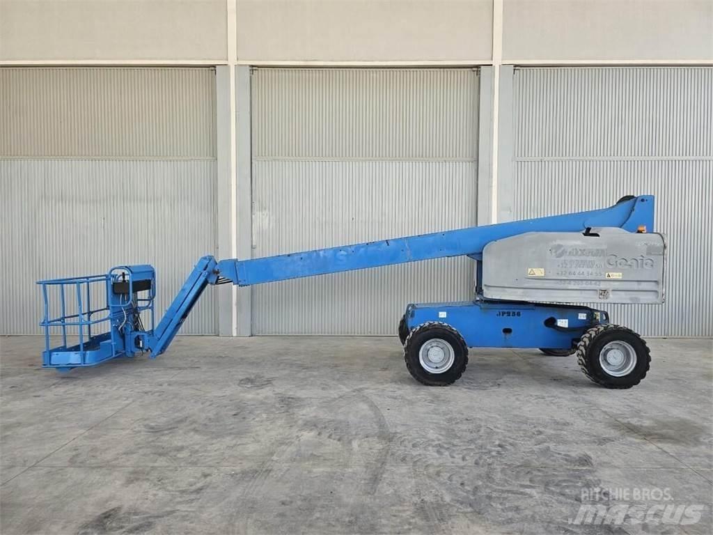 Genie S-45 Telescopic boom lifts