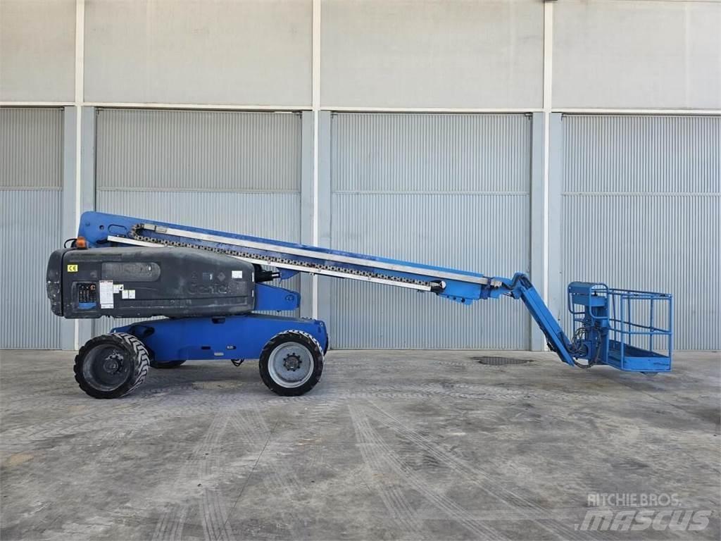 Genie S-65 Telescopic boom lifts