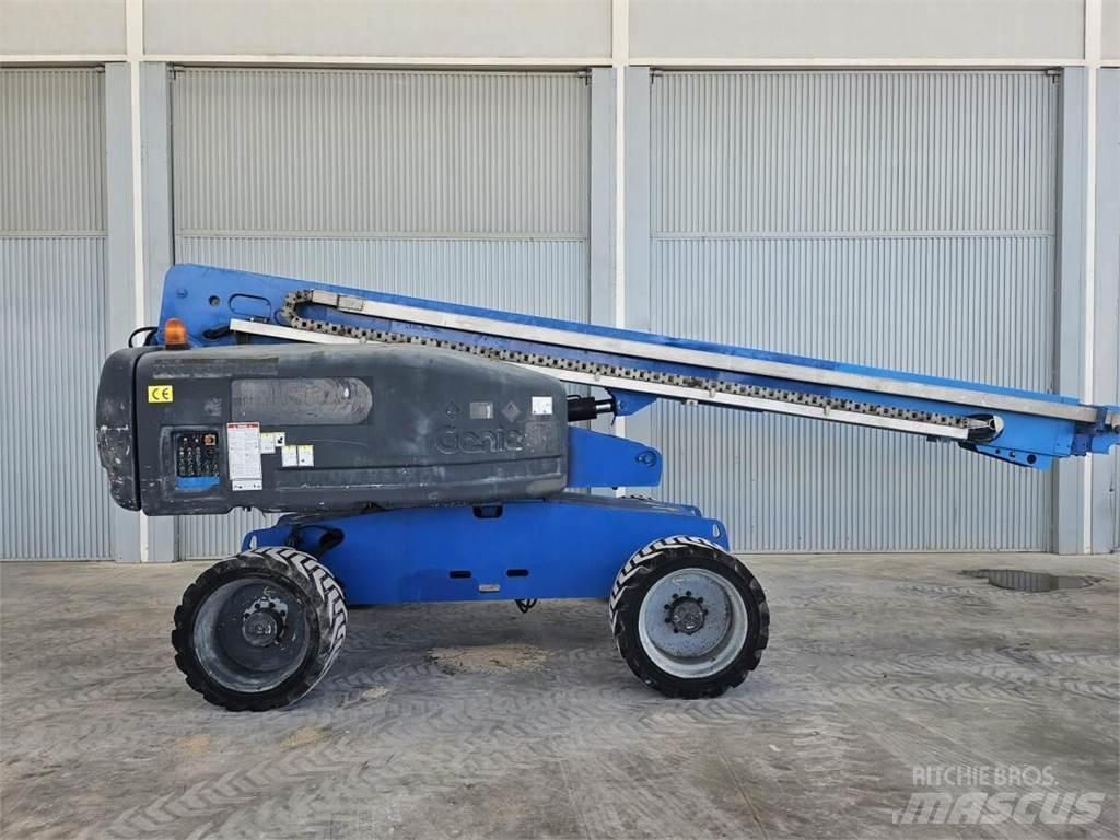 Genie S-65 Telescopic boom lifts