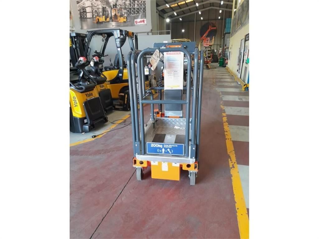 JLG NANO SP Mast climbing work platforms