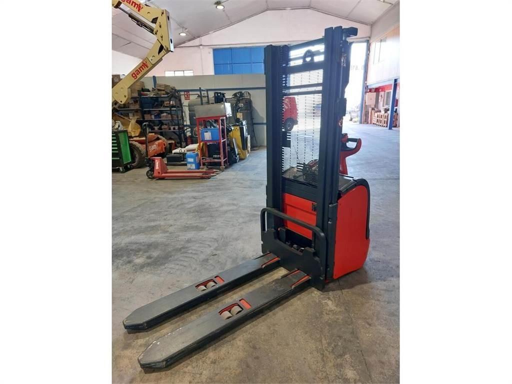 Linde L16 Hand pallet stackers