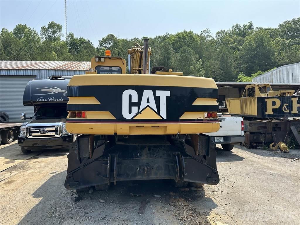 CAT M320 Wheeled excavators