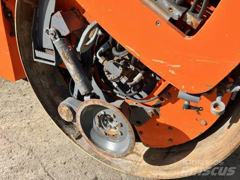 Hamm DV 90-VO Twin drum rollers