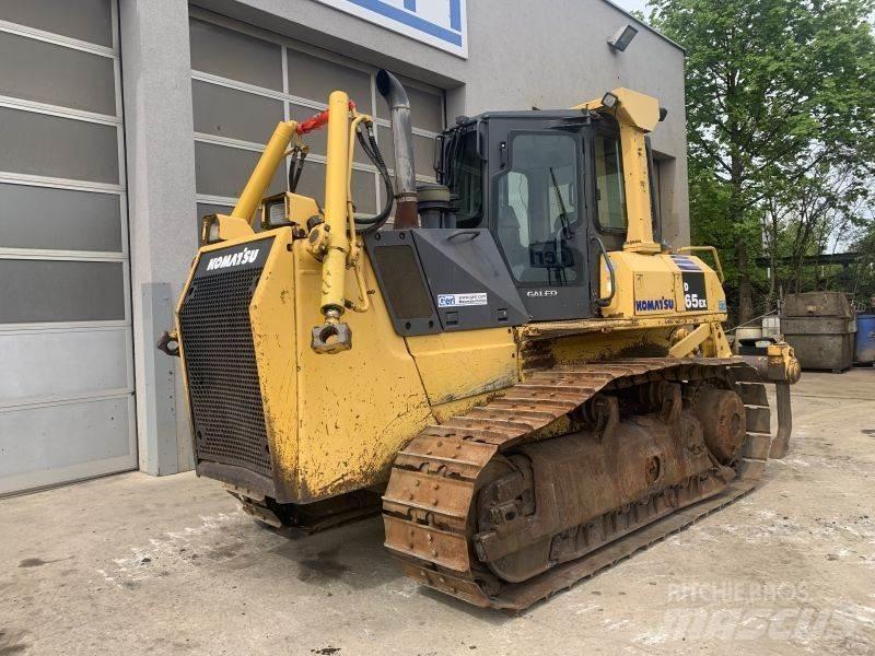 Komatsu D 65 EX-15 Crawler dozers