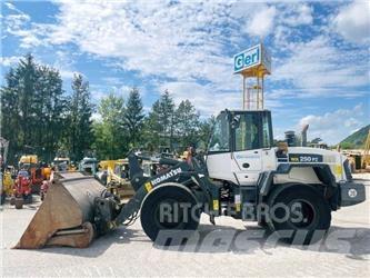 Komatsu WA250PZ-6 Wheel loaders
