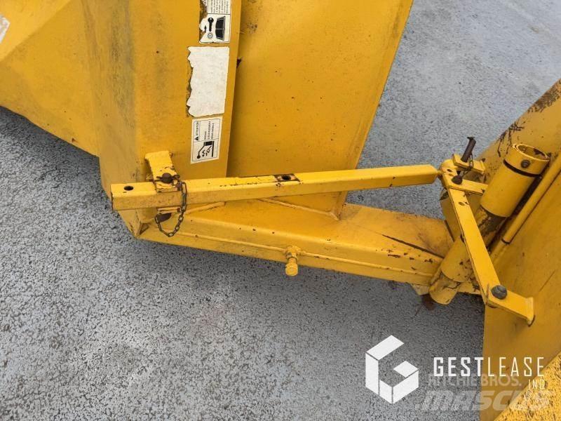 Agram D2401 Farm machinery