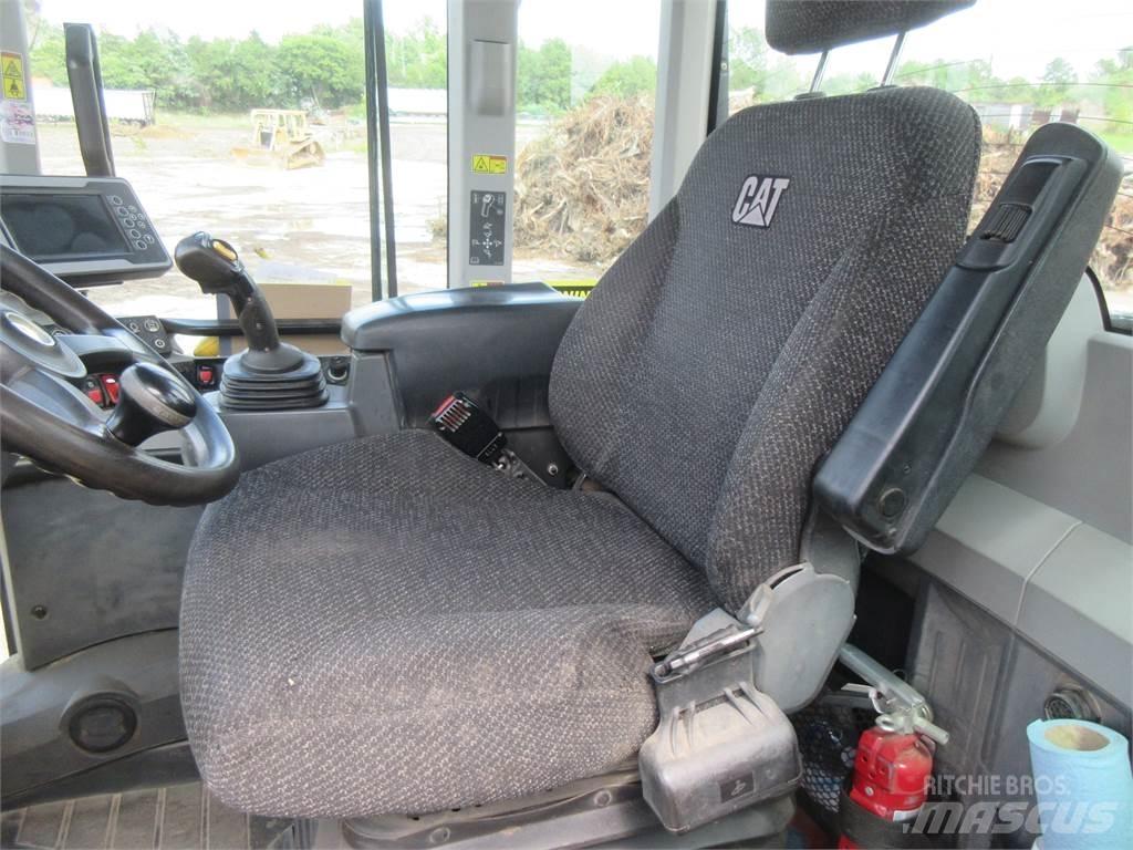 CAT 938M Wheel loaders