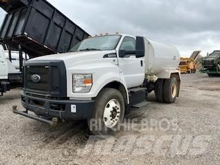 Ford F750 Water bowser