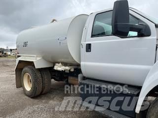 Ford F750 Water bowser