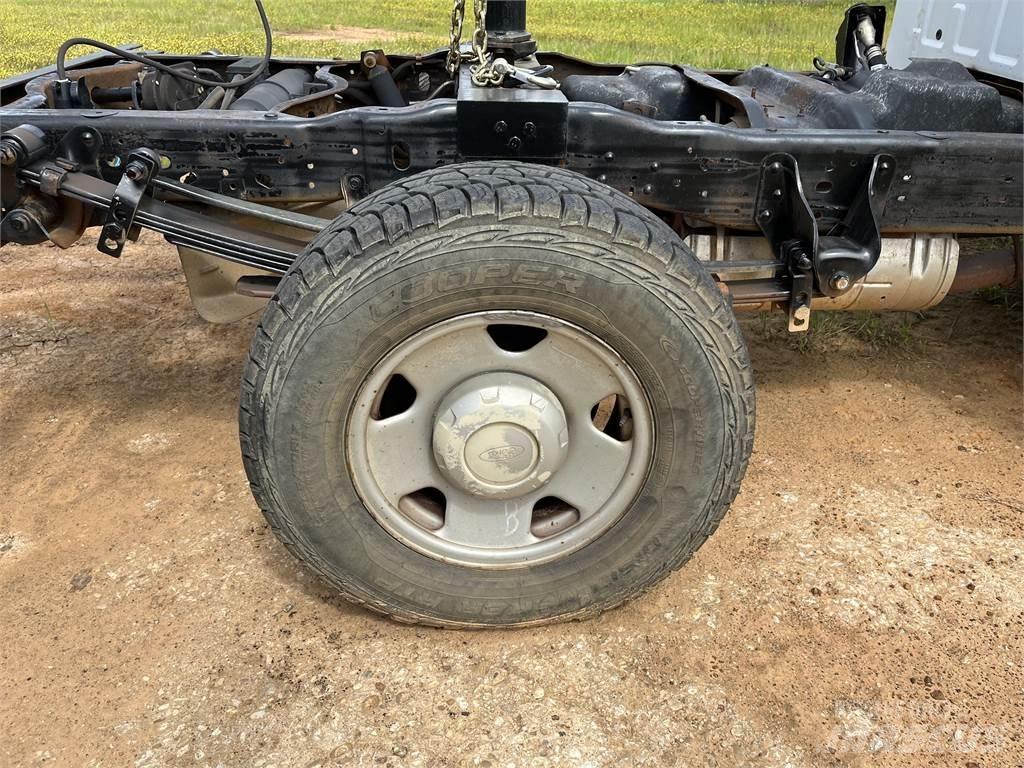 Gooseneck  Other trucks