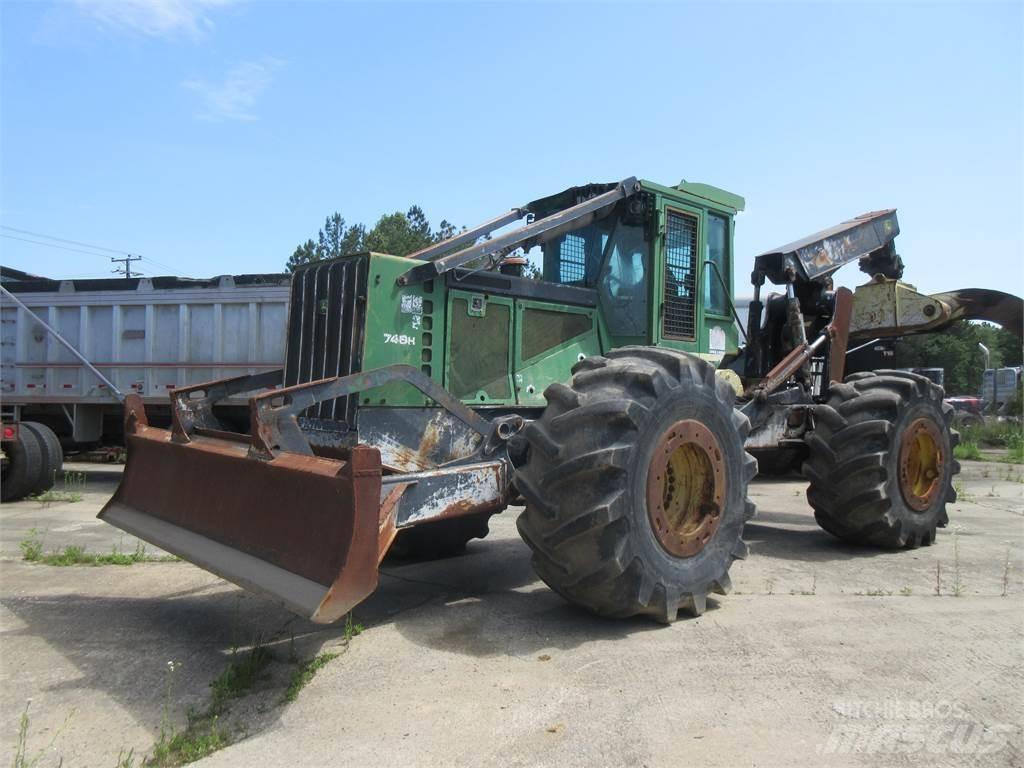 John Deere 748H Skidders