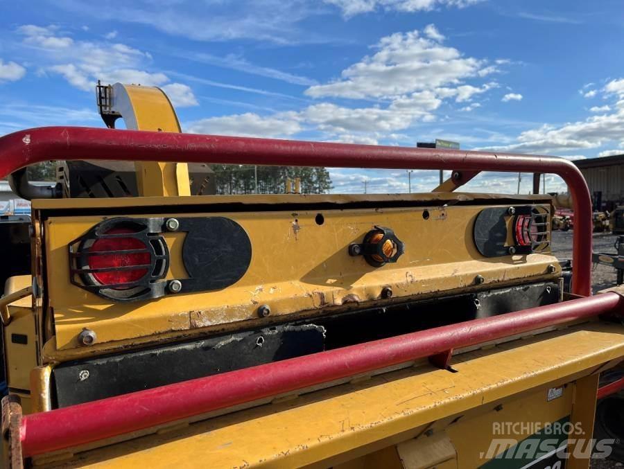 Vermeer BC1500 Wood chippers