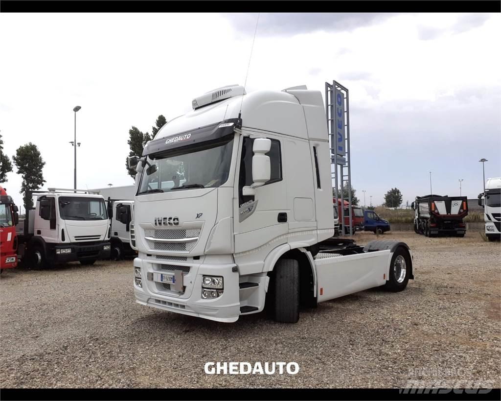 Iveco AS440ST/P Box trucks